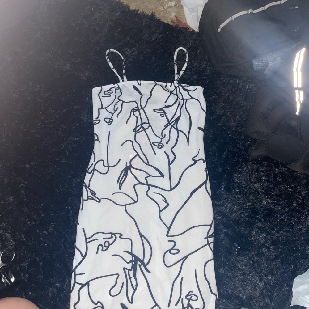 SHEIN Black and White Abstract Mini Dress